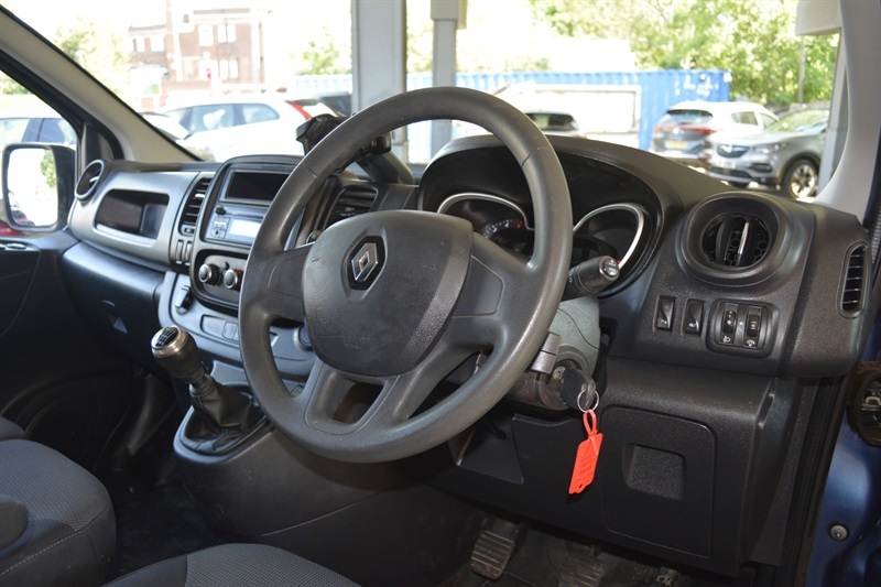 Renault Trafic  White #8