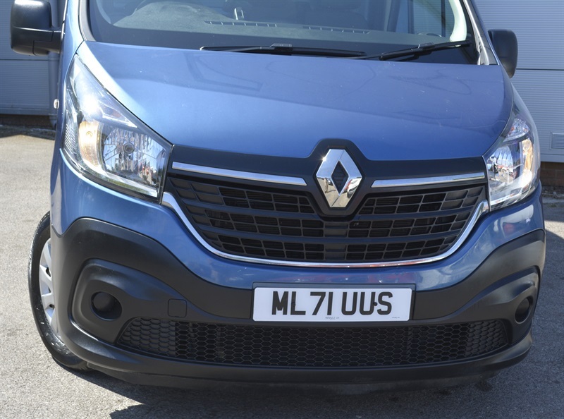 Renault Trafic  White #19