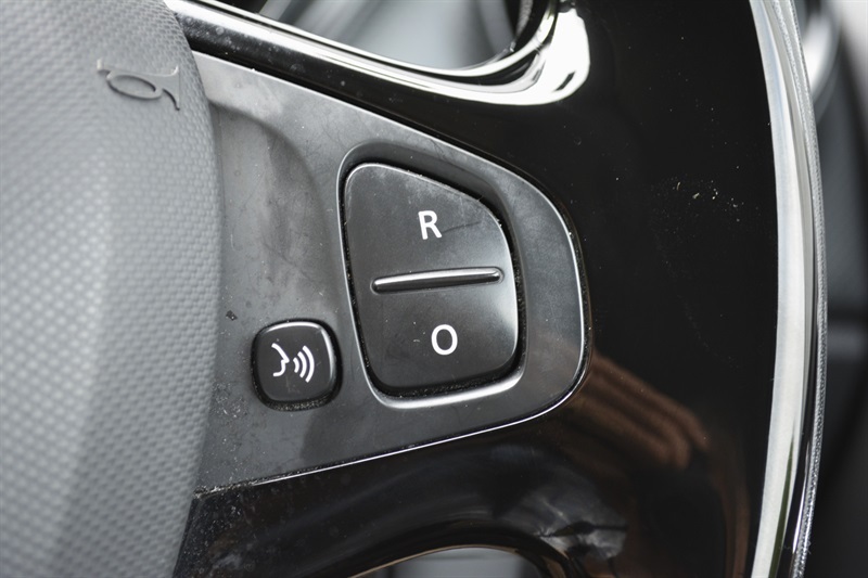 Renault Captur Black #18
