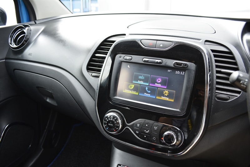 Renault Captur Black #11