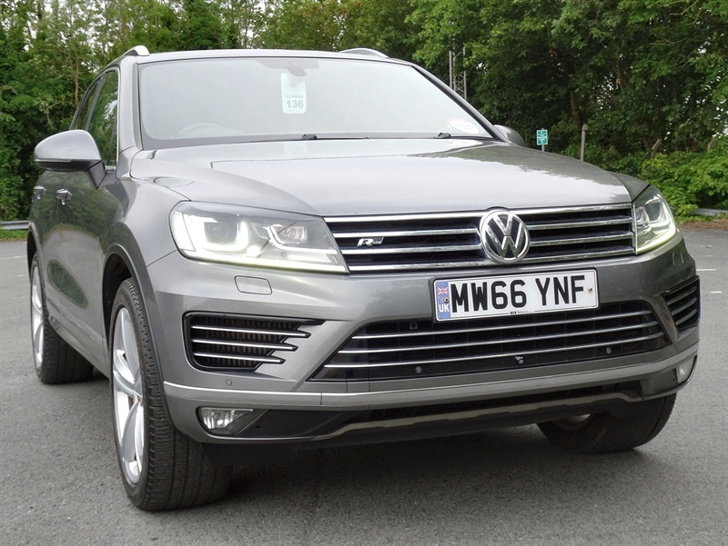 Volkswagen Touareg 3.0 Tdi V6 Bluemotion Tech R-line Plus Suv Die Grey