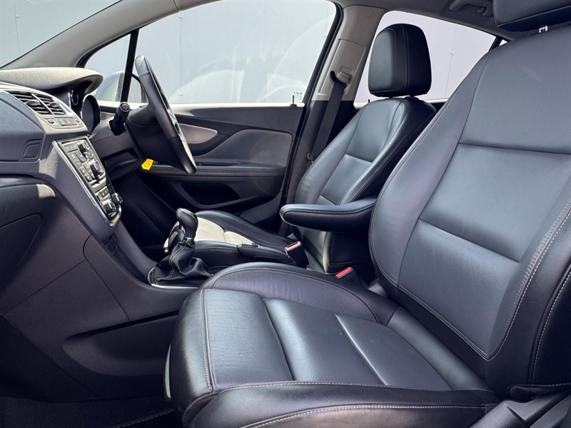 Vauxhall Mokka Hatchback White #10