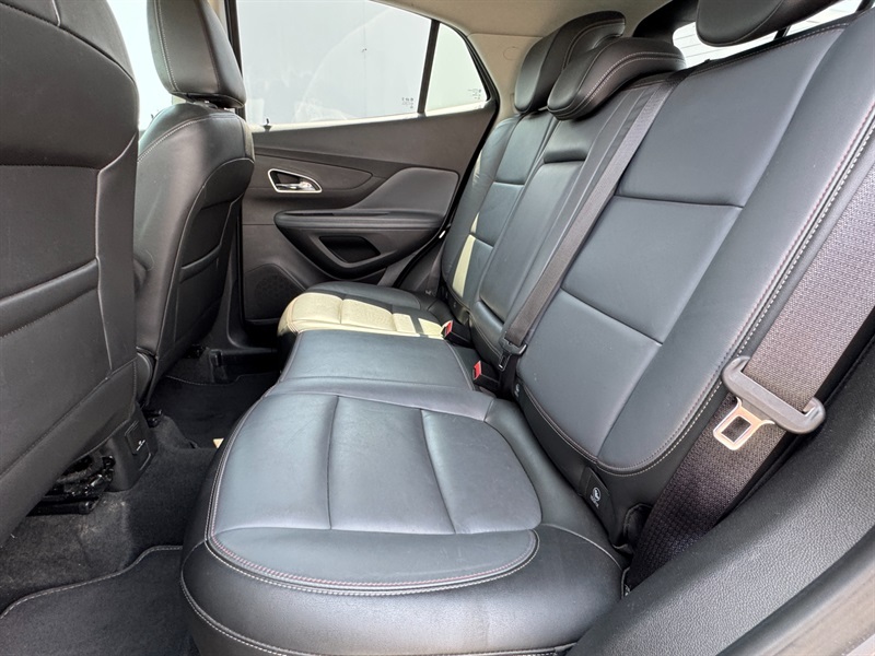 Vauxhall Mokka Hatchback White #19