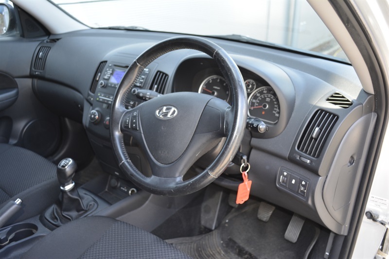 Hyundai I30 Classic Silver #9