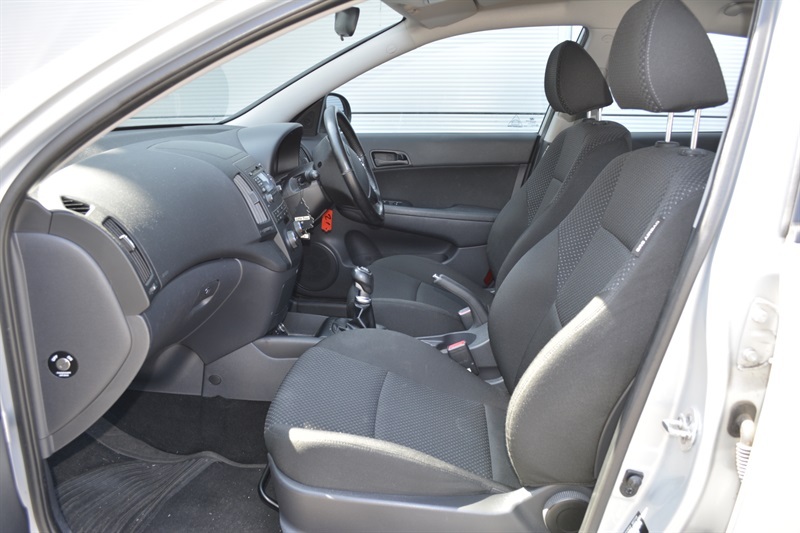 Hyundai I30 Classic Silver #11