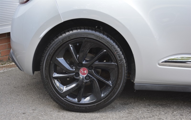 DS DS 3 Ds 3 1.2 Puretech Performance Line Eat6 Euro 6 S Silver #29