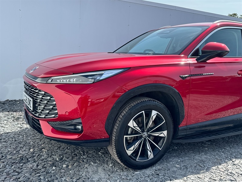 MG HS 1.5 T-gdi 24.7Kwh Trophy Suv Plug-in Hy Red #5