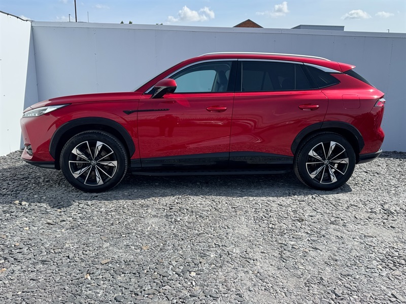 MG HS 1.5 T-gdi 24.7Kwh Trophy Suv Plug-in Hy Red #4