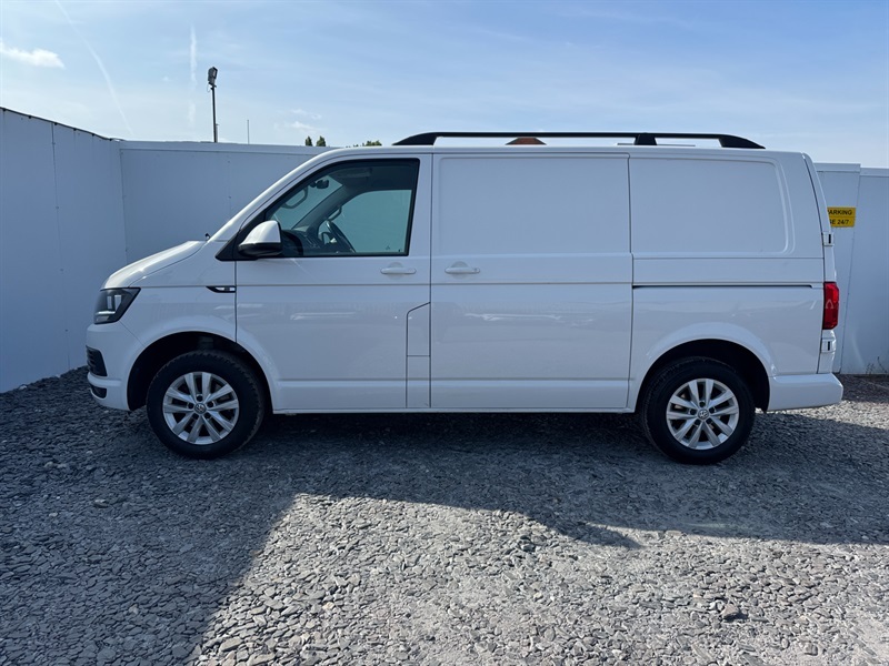 Volkswagen Transporter 2.0 Tdi T28 Bluemotion Tech Highline Panel Van White #4