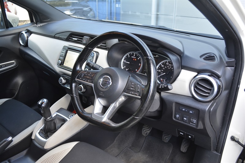 Nissan Micra Hatchback Ig-t Acenta 2018 Red #10