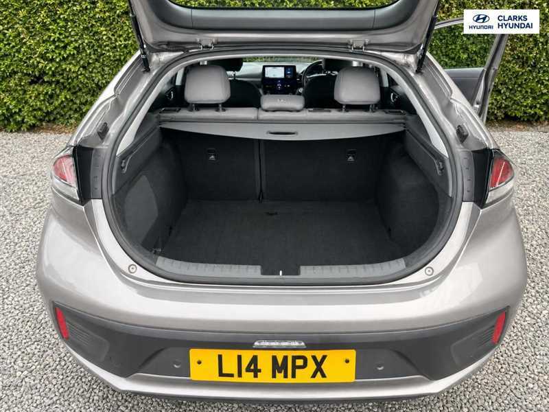 Hyundai Ioniq Hatchback Grey #10