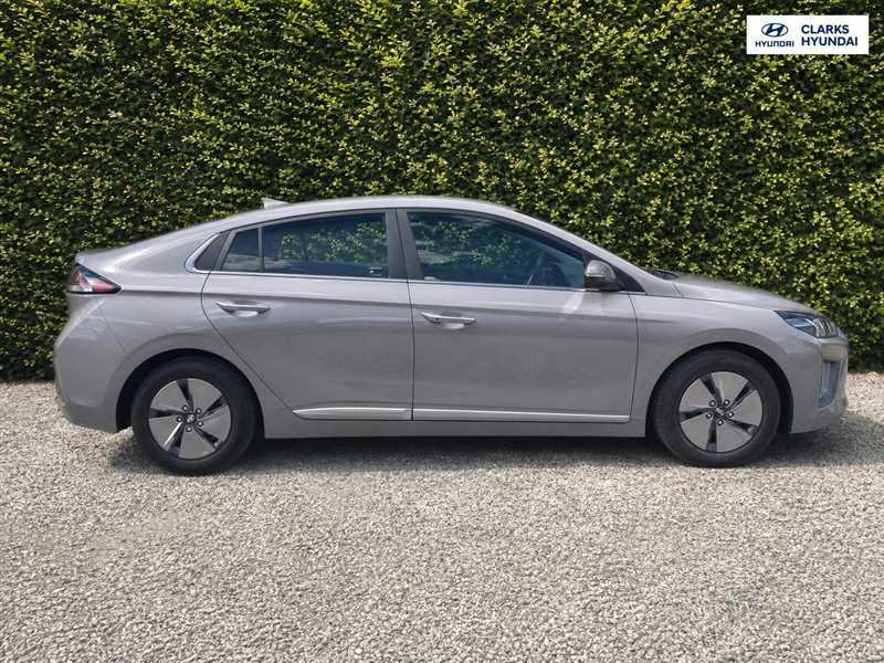Hyundai Ioniq Hatchback Grey #9