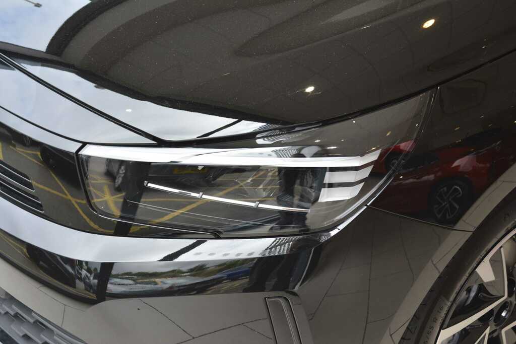 Vauxhall  Longitude Black #14
