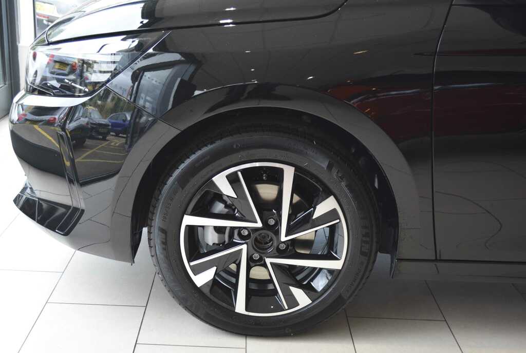 Vauxhall  Longitude Black #13