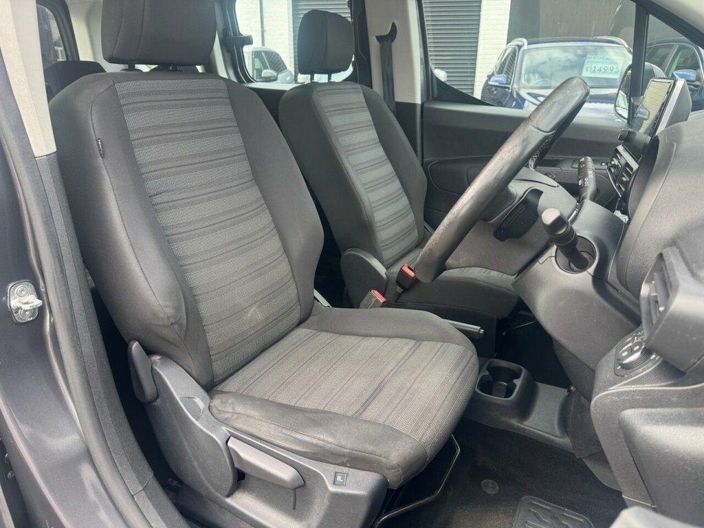 Vauxhall Combo Life 1.5 Turbo D Blueinjection Energy Mpv Au Black #9