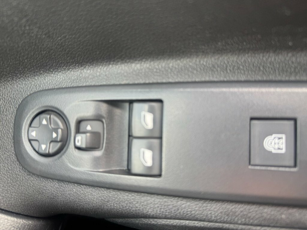 Vauxhall Combo Life 1.5 Turbo D Blueinjection Energy Mpv Au Black #19