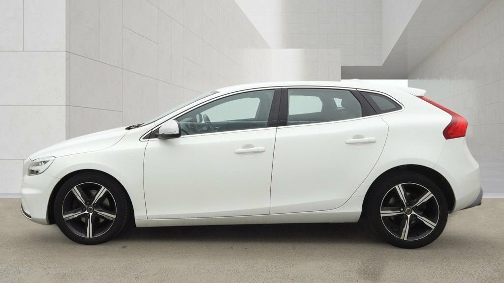 Volvo V40 2L R-design White #6