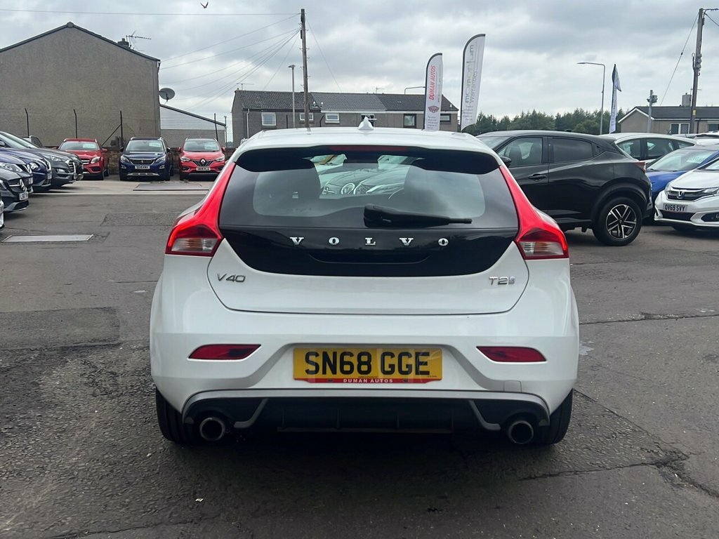 Volvo V40 2L R-design SN68GGE White #5
