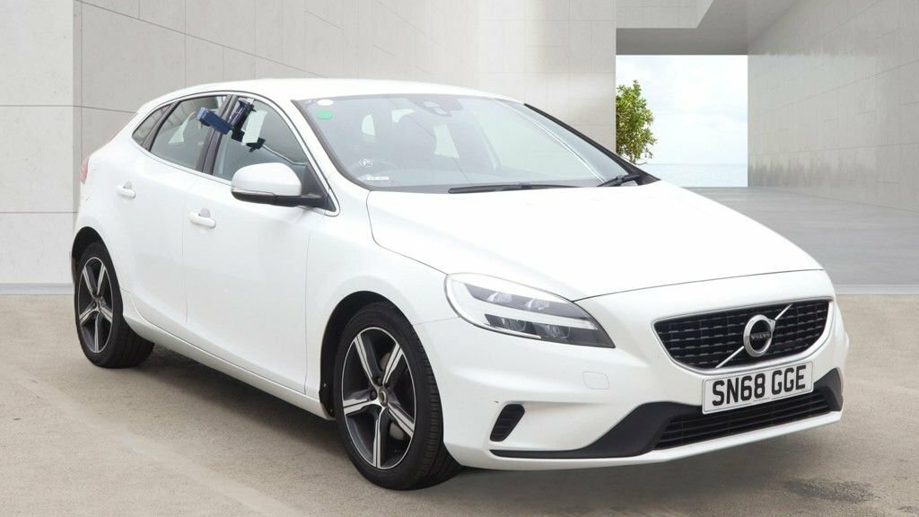 Volvo V40 2L R-design White