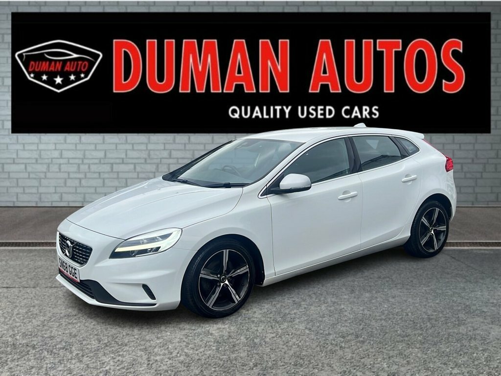 Volvo V40 2L R-design SN68GGE White #2