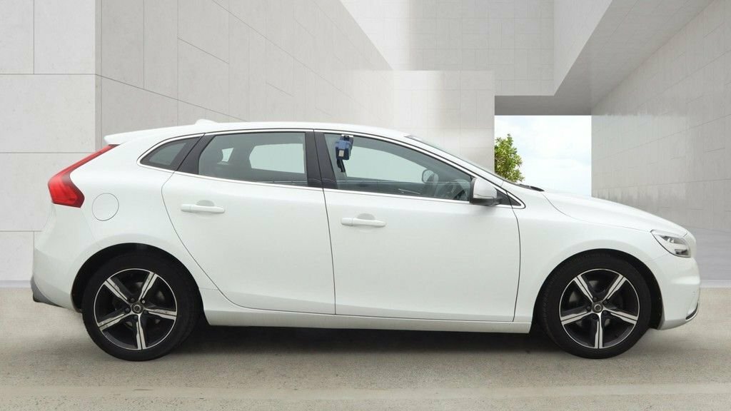 Volvo V40 2L R-design White #5