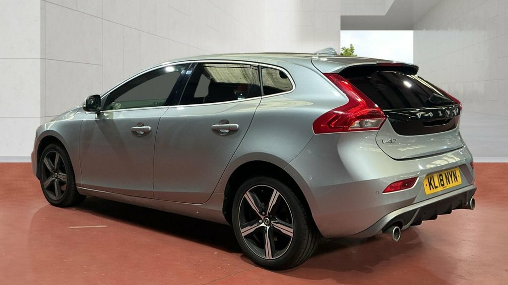 Volvo V40 1.5L R-design Nav Plus Silver #3