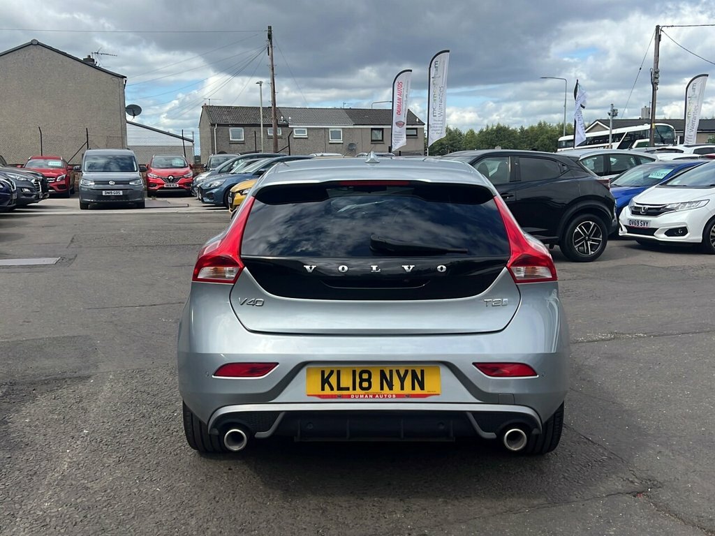 Volvo V40 1.5L R-design Nav Plus Silver #4