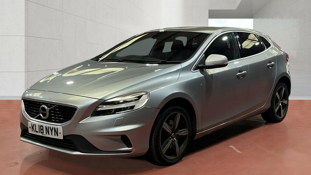 Volvo V40 1.5L R-design Nav Plus Silver #2