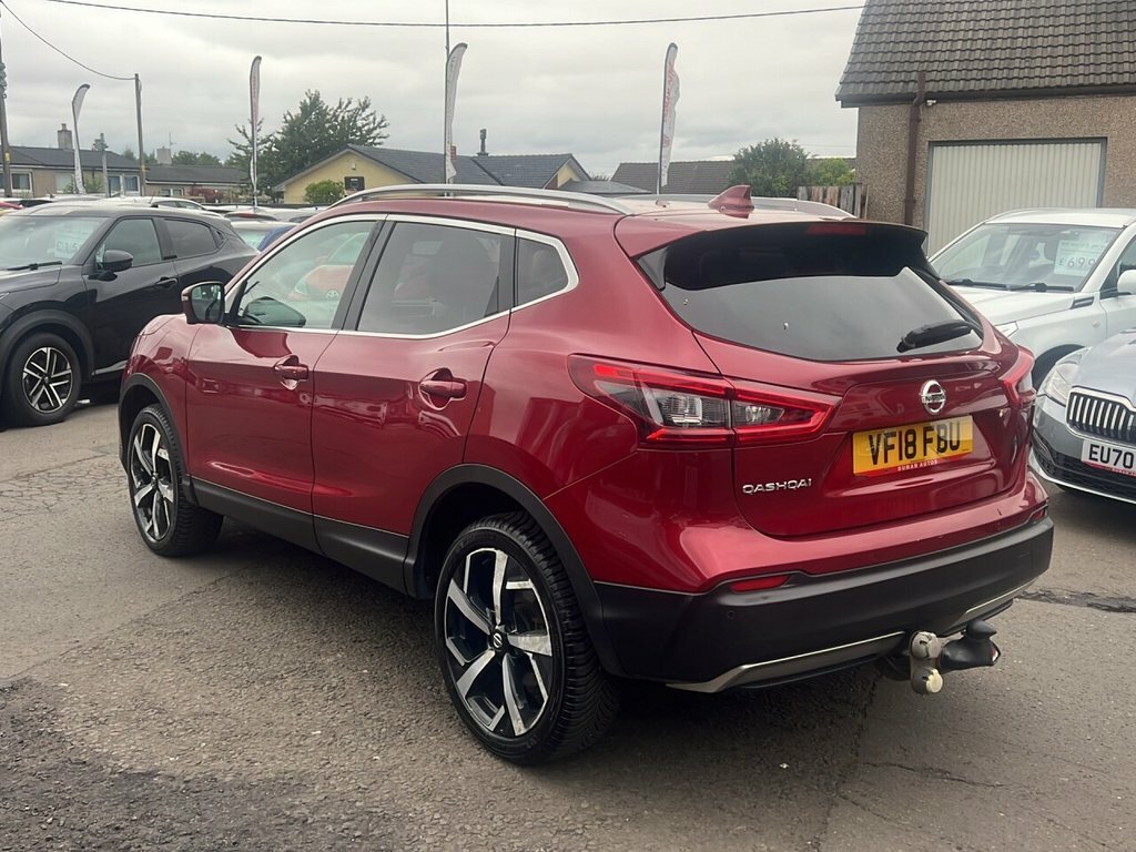 Nissan Qashqai 1.6L Tekna VF18FBU Red #4