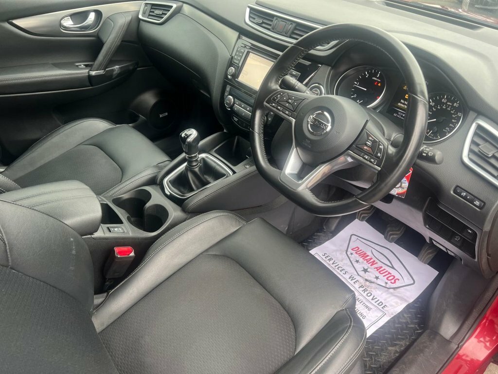 Nissan Qashqai 1.6L Tekna VF18FBU Red #6