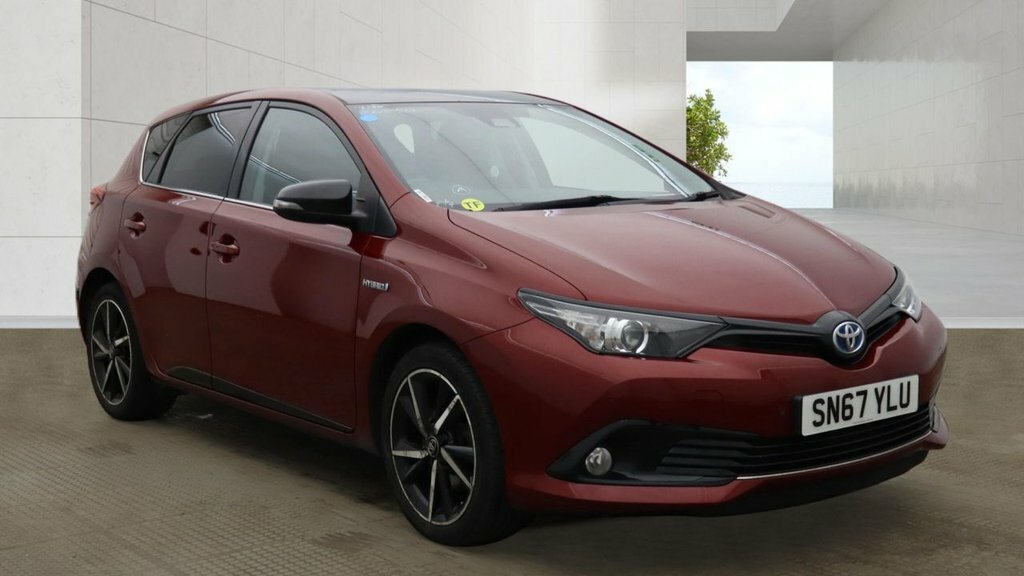 Toyota Auris 1.8L Gb25 Red