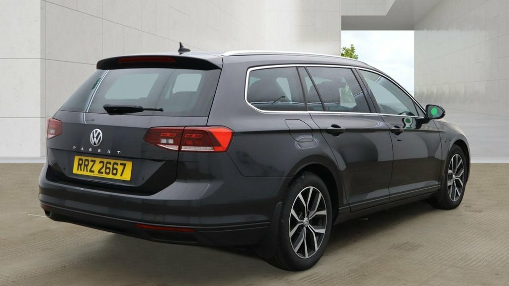 Volkswagen Passat 1.6L Sel Grey #3