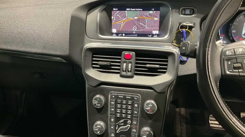 Volvo V40 2L R-design Edition Grey #2