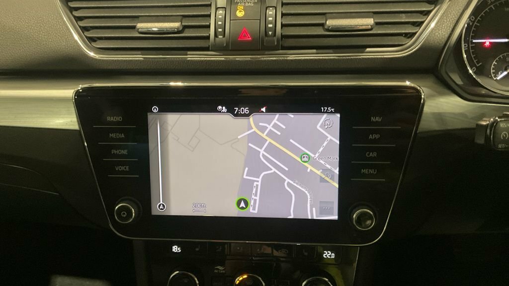 Skoda Superb 1.5L Se Black