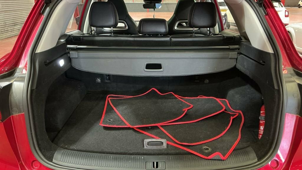 MG HS 1.5 T Gdi Excite Suv Dct Red #5