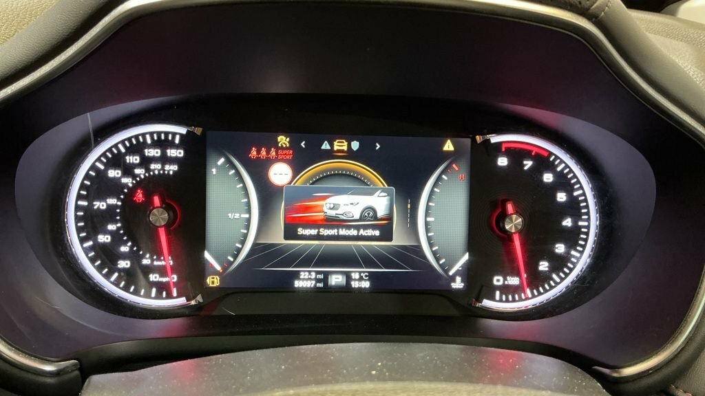 MG HS 1.5 T Gdi Excite Suv Dct Red #2