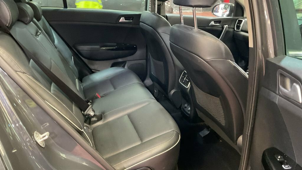 Kia Sportage 1.6 Crdi 48V Isg 2 Silver #3
