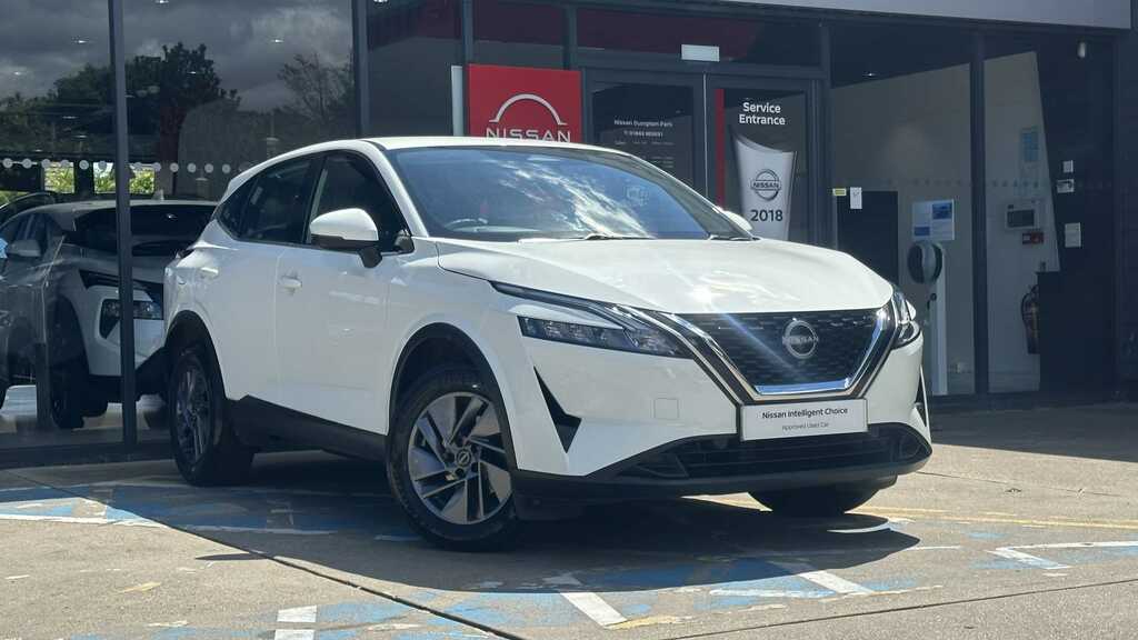 Nissan Qashqai Acenta Prem T Mhe White