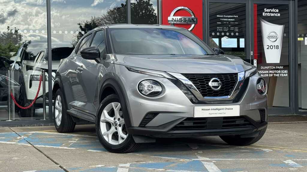 Nissan Juke N-connecta Blue