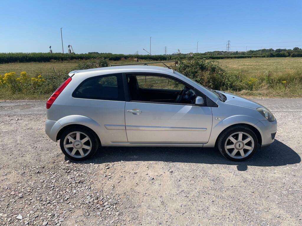 Ford Fiesta 1.25 Zetec Blue Edition Silver #4