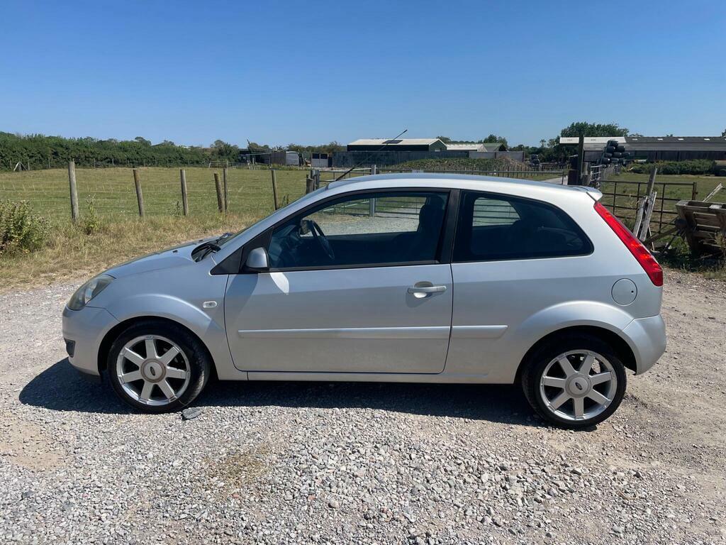 Ford Fiesta 1.25 Zetec Blue Edition Silver #5
