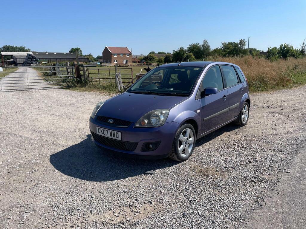 Ford Fiesta 1.25 Freedom Purple #2