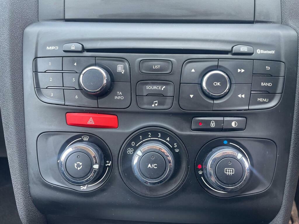 Citroen C4 1.6 Platinum Hdi 110 Bhp Silver #24
