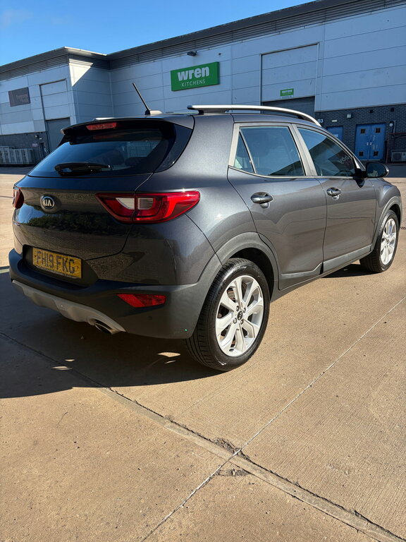 Kia Stonic 1.4 2 Suv Euro 6 Ss 98 Bhp FH19FKG Grey #5