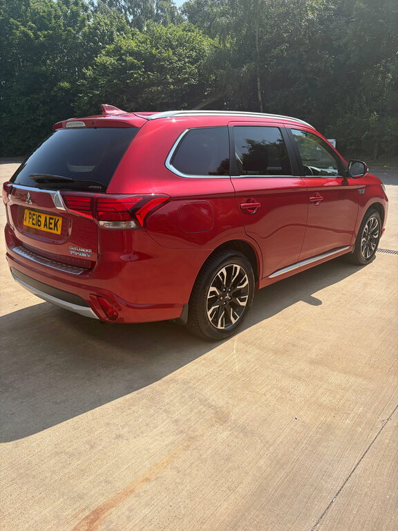 Mitsubishi Outlander 2.0H 12Kwh Gx4h Suv Plug-in Hybrid Cvt PE16AEK Red #5