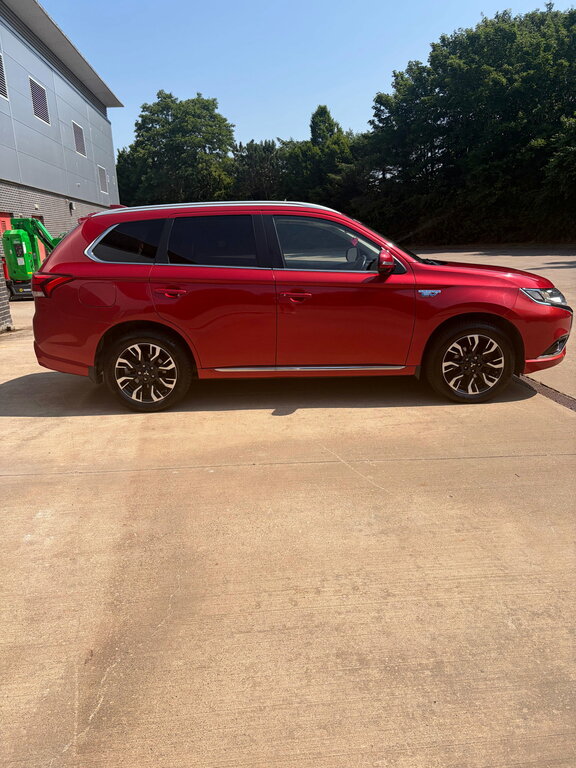 Mitsubishi Outlander 2.0H 12Kwh Gx4h Suv Plug-in Hybrid Cvt PE16AEK Red #6