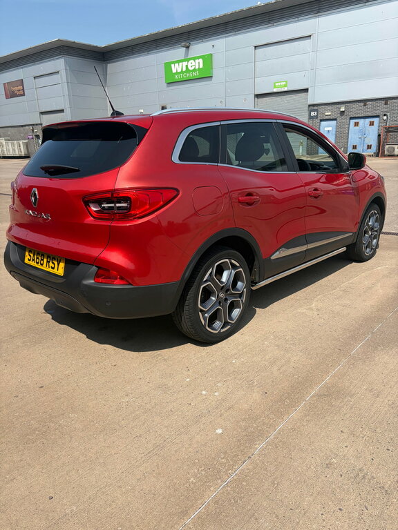 Renault Kadjar 1.3 Tce Dynamique S Nav Suv Euro Red #5