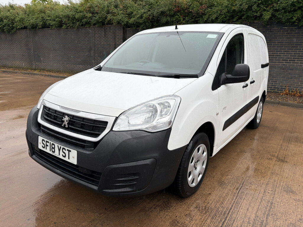 Peugeot E-Partner 636 Se Panel Van 6Dr Fwd L1 H1 White