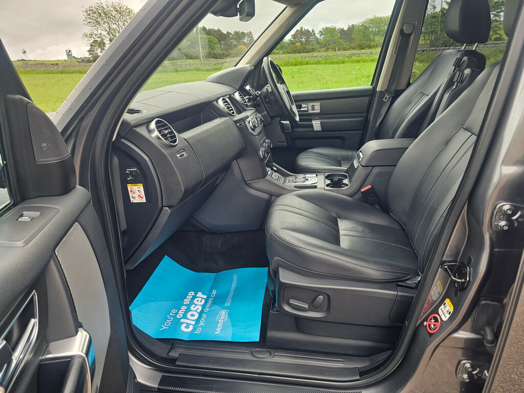 Land Rover Discovery 3 Graphite White #2