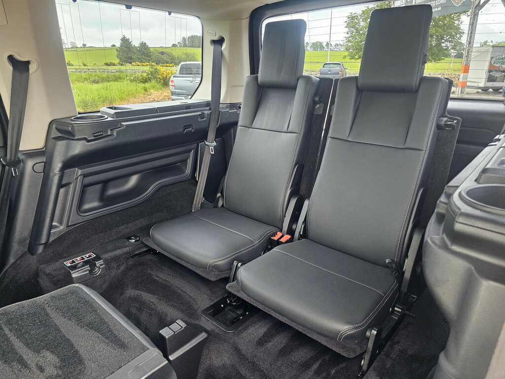 Land Rover Discovery 3 Graphite White #8